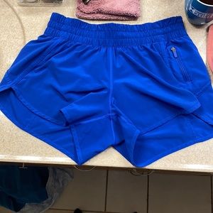 Tracker 4” shorts